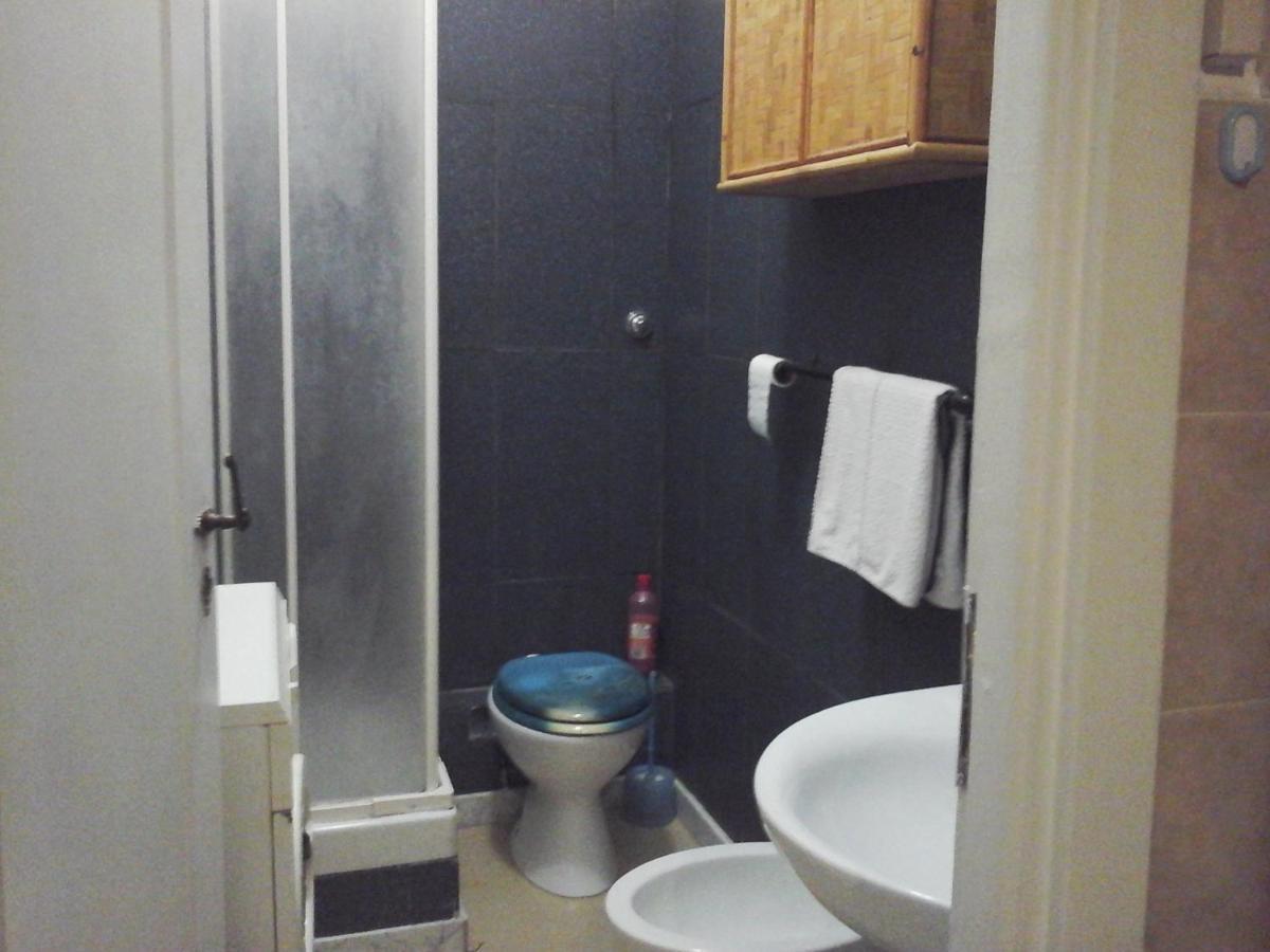 B&B Near Metro' Central Line - Only Wc In The Rooms 15 Minutes To Termini Station 20 To Spagna Square - In The Night Bus Rome Bagian luar foto